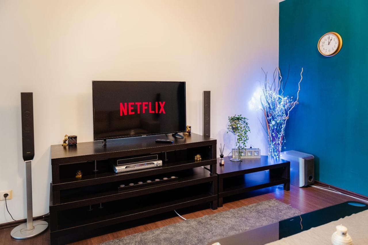 Comfy Apartment With Private Parking And Netflix Bukurešť Exteriér fotografie