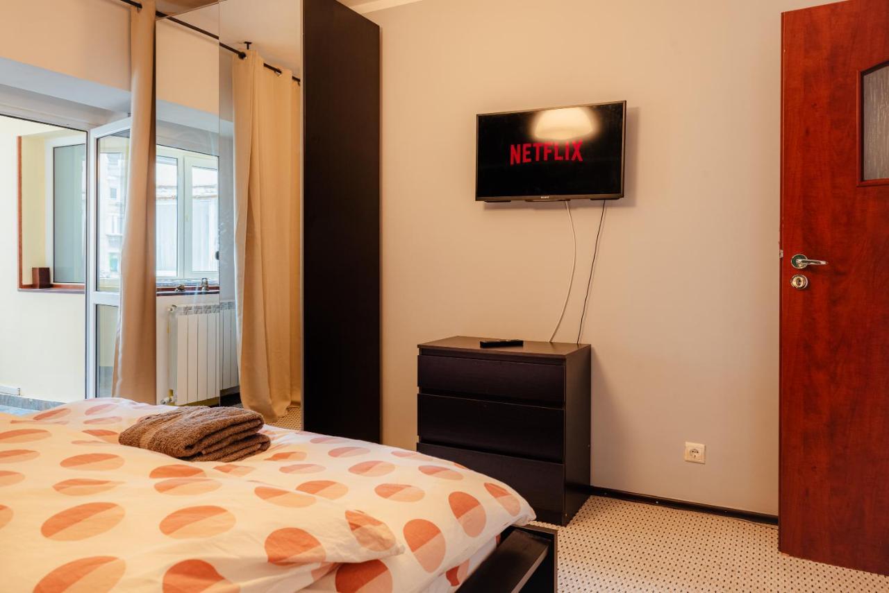 Comfy Apartment With Private Parking And Netflix Bukurešť Exteriér fotografie