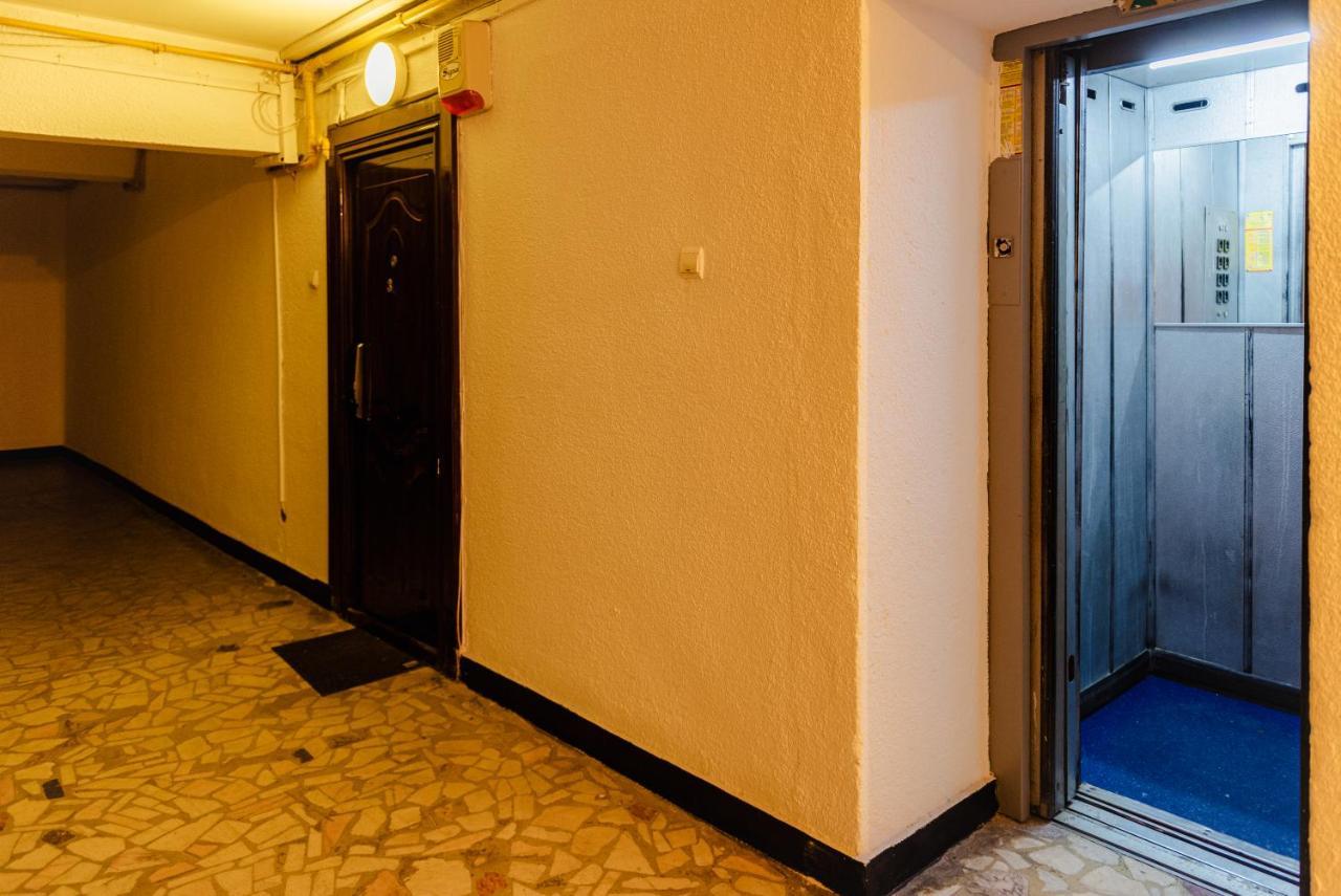 Comfy Apartment With Private Parking And Netflix Bukurešť Exteriér fotografie